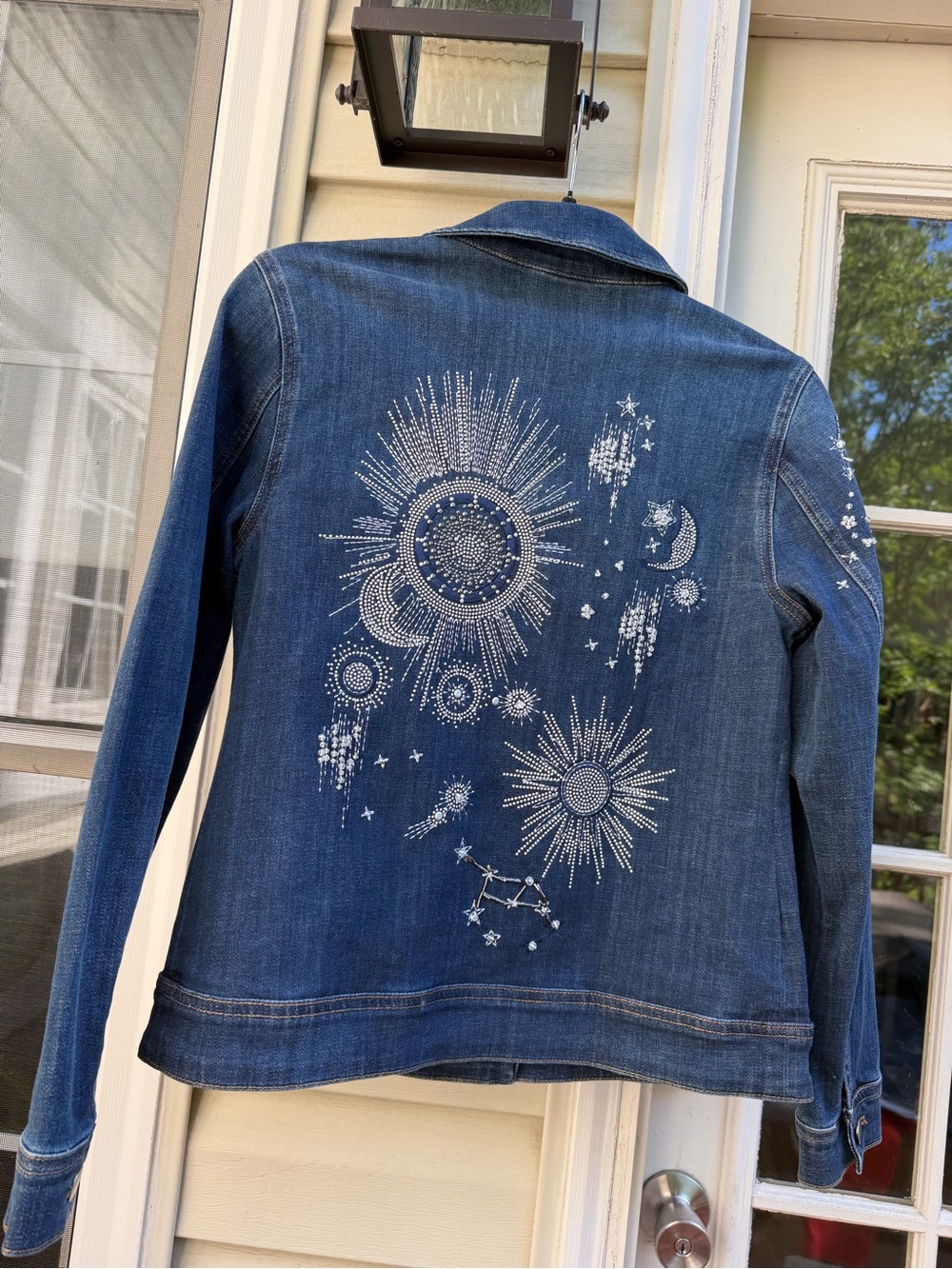 NWOT Chico’s Embellished Celestial Denim Jacket Sz Chico's 0 / Regular 4/6 - Picture 6 of 9